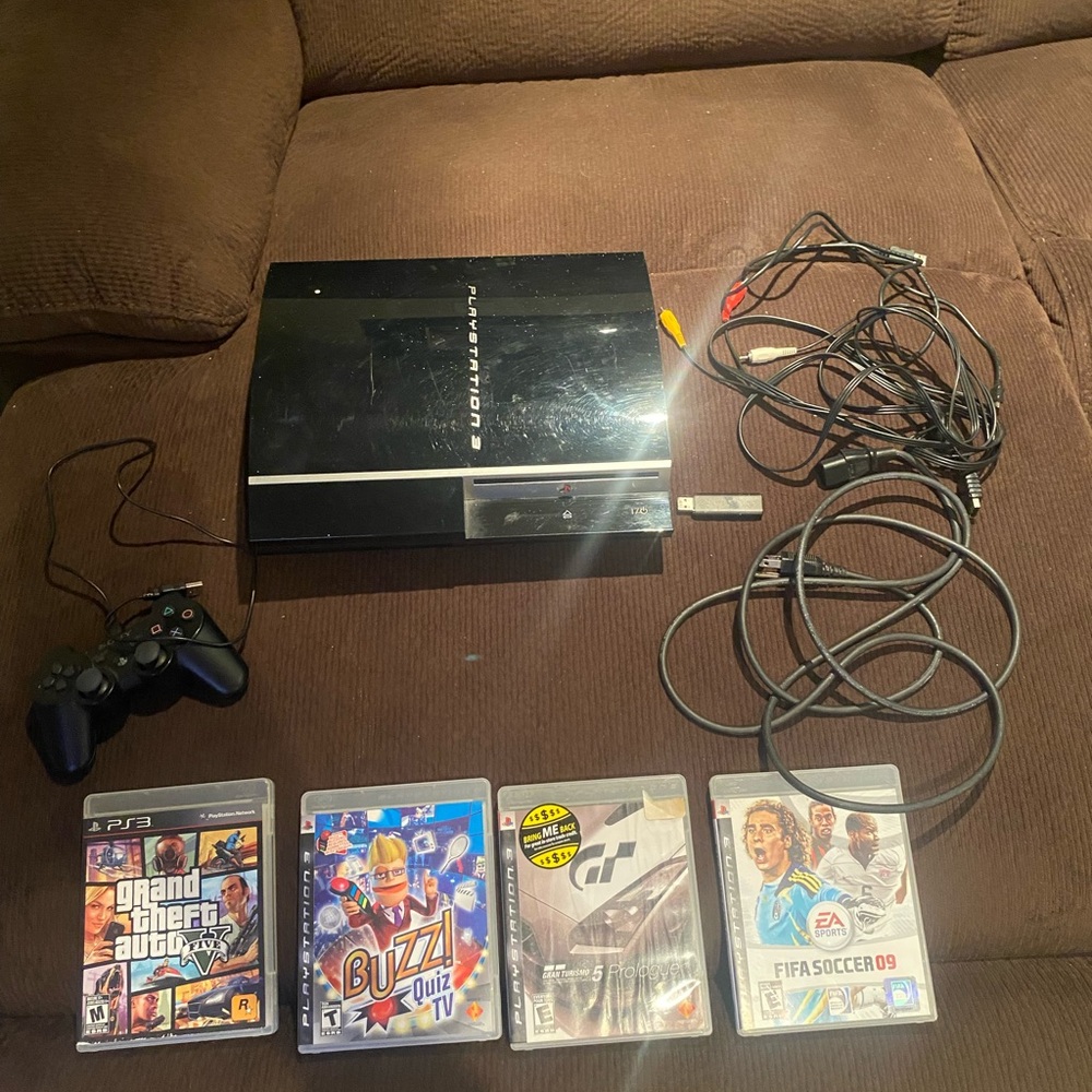 Sony PlayStation 3 PS3 (FAT) Console 40GB With controller & 4 Games